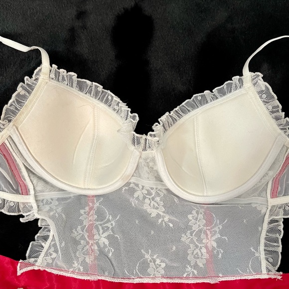 34C/S VS Victoria’s Secret Sexy Nurse Apron Costume garter lingerie white red - Picture 11 of 16